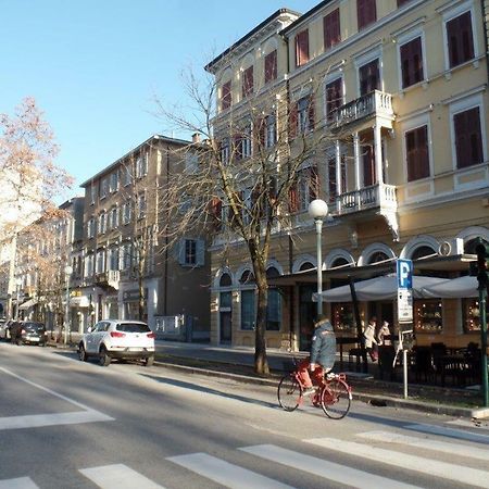 דירות גוריציה Residenza Vittorio Emanuele מראה חיצוני תמונה